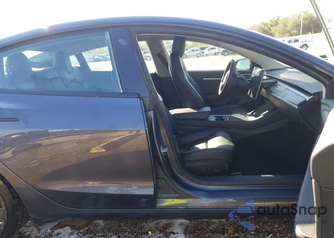 2022 Tesla Model 3 Performance Dual Motor All-Wheel Drive from USA, damaged, VIN 5YJ3E1EC7NF269905